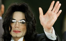 Прощаний с Майклом Джексоном на его ранчо не будет 